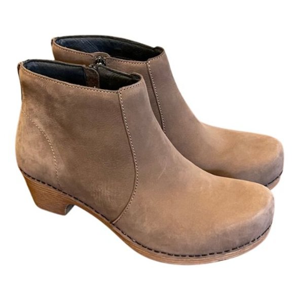 DANSKO Women's Maria Professional Taupe Suede Heeled Mule Ankle Bootie 40 9.5/10 - Picture 12 of 16